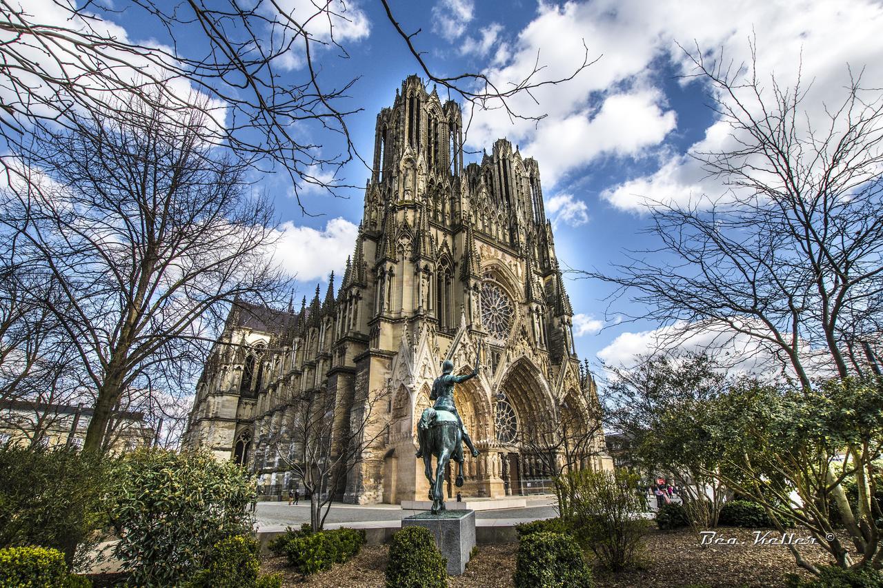 Mm Suites Cathedrale Reims Exterior foto
